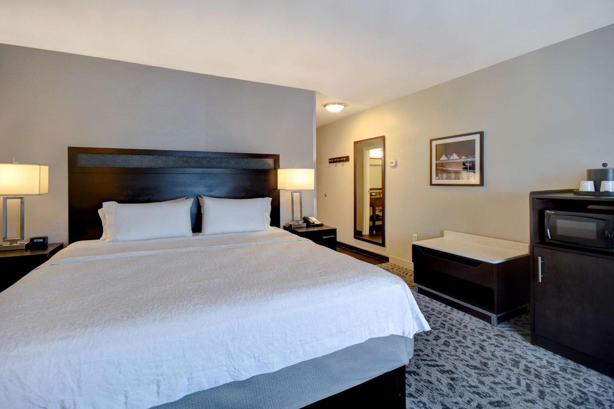 Hampton Inn & Suites Columbia South Fort Meade Area Exterior photo