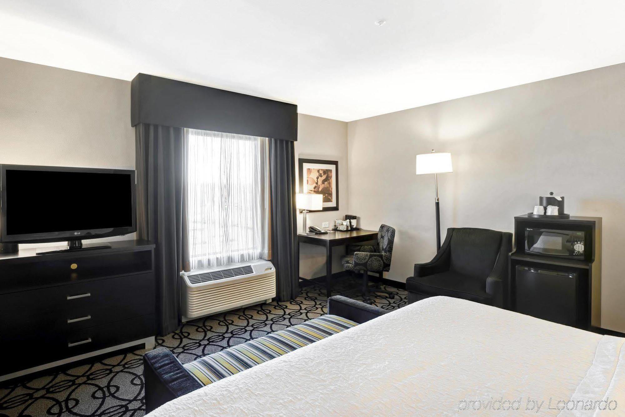 Hampton Inn & Suites Columbia South Fort Meade Area Exterior photo
