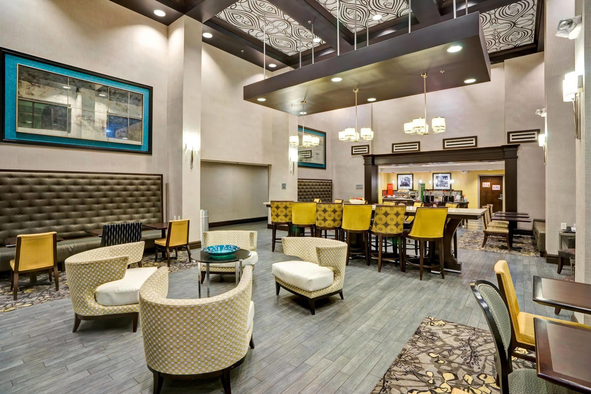 Hampton Inn & Suites Columbia South Fort Meade Area Exterior photo